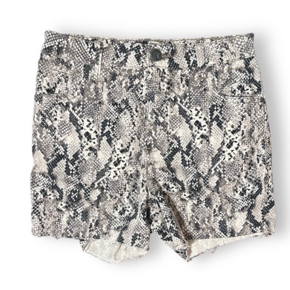 💙 Kut from the Kloth Gidget High Rise Snake Print Cut Off Shorts Women’s Size 0 - Picture 3 of 16